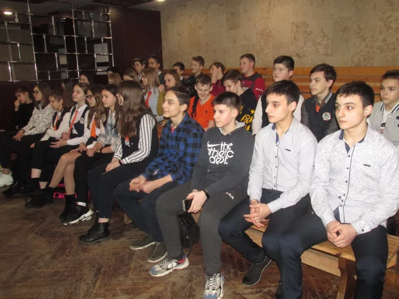 С бобруйскими школьниками поговорили о наркомании
