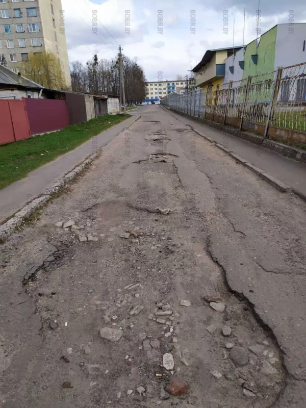 Когда дорога одна сплошная яма 