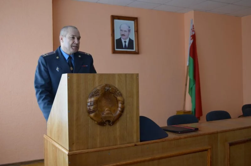 Разговор в трудовом коллективе