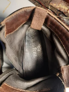 продам ботинки 42 размер