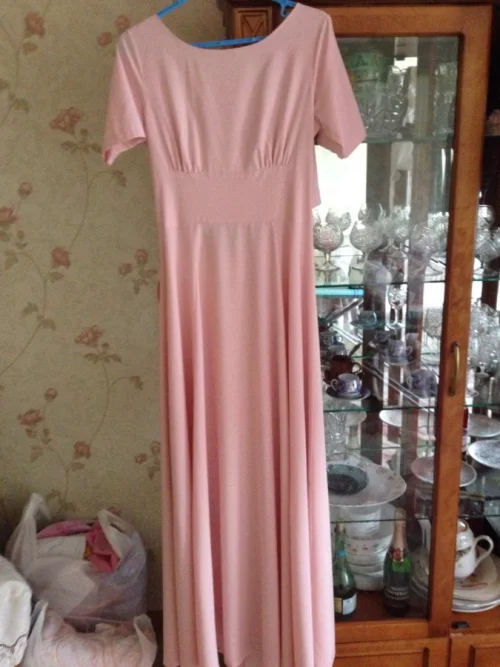 Красивое нарядное платье