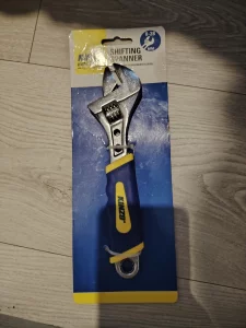 Разводной ключ