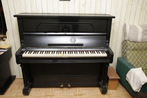 Отдам Даром антикварное немецкое пианино