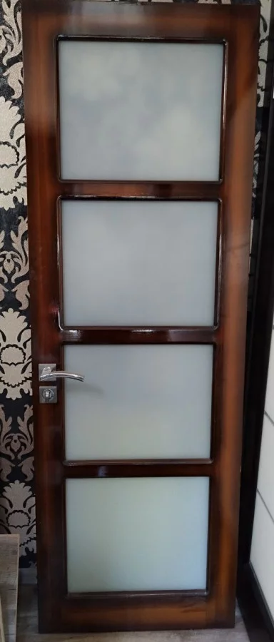 Межкомнатные двери б/y 2 шт