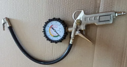 Шланг и пистолет для подкачки автошин