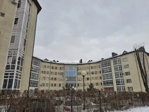 Квартира в новом доме возле парка, 360у.е