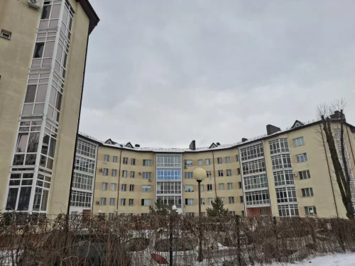 Квартира в новом доме возле парка, 360у.е