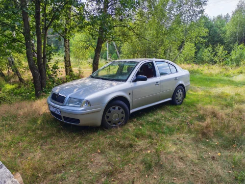 Шкода Октавия 3100уе 2004 год