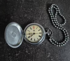 Карманные часы «Молния» производства СССР