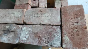 Продам кирпич старый