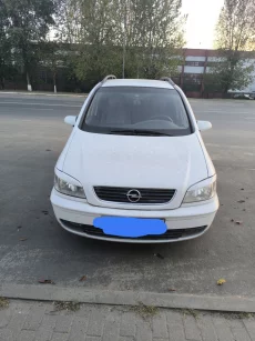 Opel Zafira A 1999 1.6 бензин 3600 Торг уместен