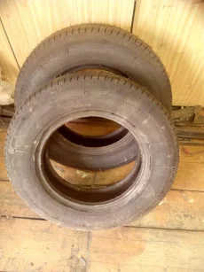 2-е новые покрышки.165/80 r14