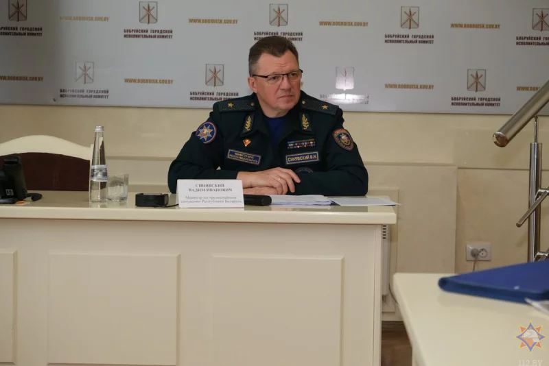 Министр МЧС в Бобруйске: встреча с местными жителями и проверка пожарной части