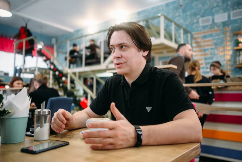 «Я хочу твою работу». Инженер по ремонту мобильных телефонов