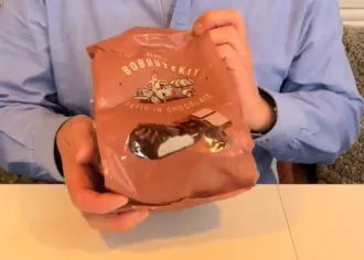 Бобруйский зефир и «Любимая Аленка» - победители дегустации. Норвежский блогер попробовал белорусские сладости