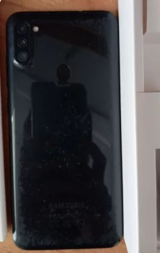Телефон Samsung A11 2+2/32 Gb батарея 4000мла 120руб возможен обмен