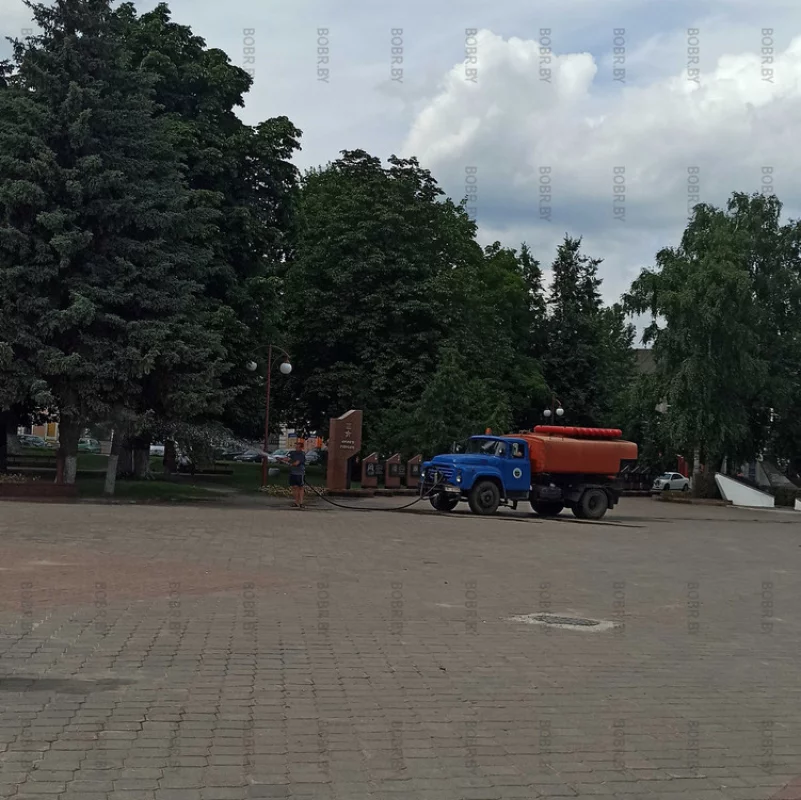 Поливка клумб
