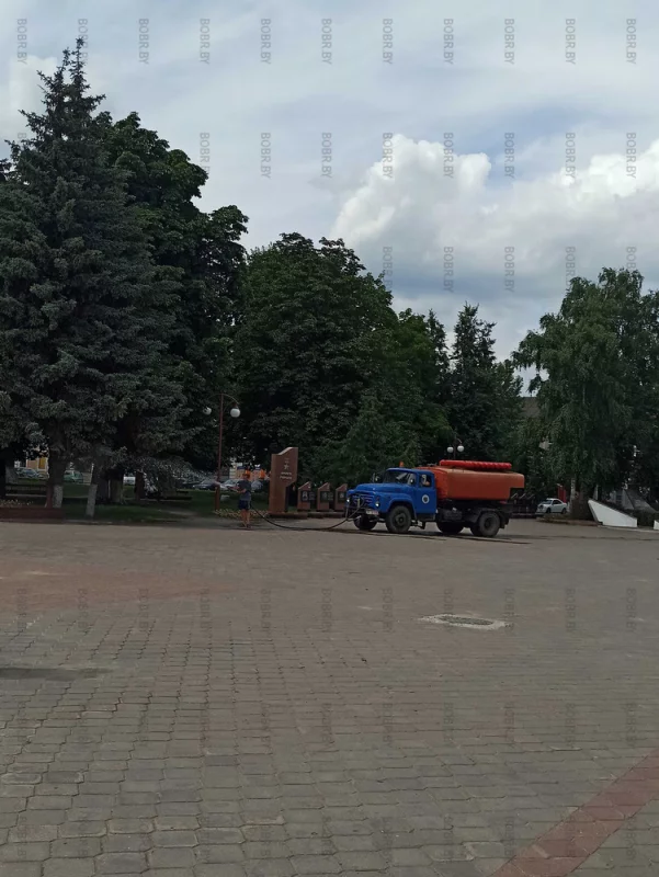 Поливка клумб
