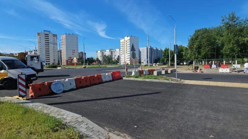 Ульяновскую на подъезде к больнице полностью перекрыли