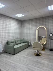 Рабочее место в аренду с мебелью