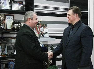 Награжден нагрудным знаком