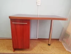 Стол письменный, 100 руб