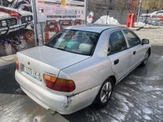 Mitsubishi Carisma 1.9 дизель 1997 года