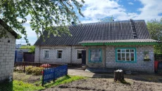 Полдома с участком в центре города по пер. Кооперативный