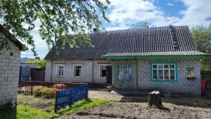 Полдома с участком в центре города по пер. Кооперативный