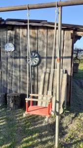 Качели и лестницу