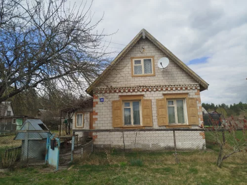 Продается 2 участка с коттеджем, гаражем и баней