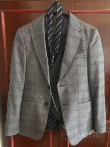 Костюм-тройка размер 44-46