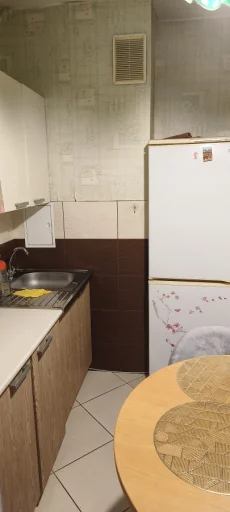 1-комнатную квартиру на длительный срок