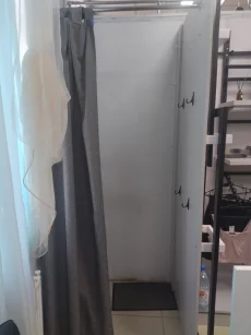 Для магазина одежды.
