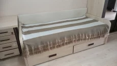 Кровать с матрацем