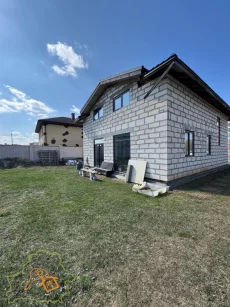 Двухэтажный жилой дом по ул. Попова