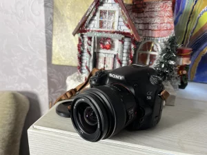 Фотокамеру Sony SLT A58