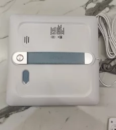 Робот мойщик окон