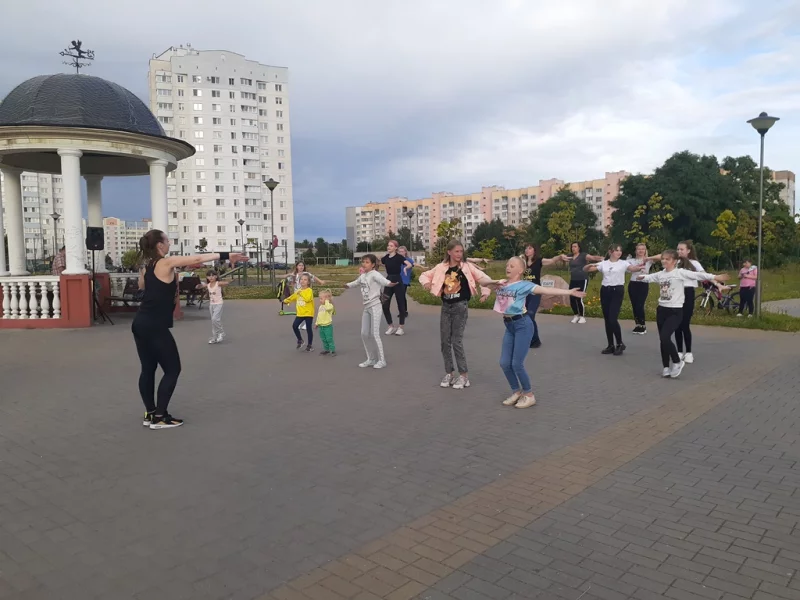 В Молодёжном парке прошёл мастер-класс по зумба-фитнессу