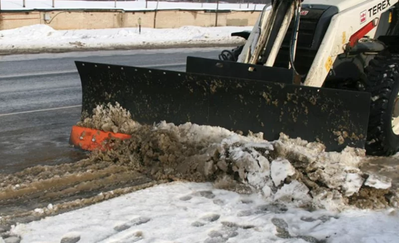 Бобруйский район в поле зрения Госконтроля из-за снежных отвалов на дорогах
