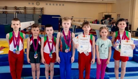 Команда из Бобруйска завоевала бронзу на чемпионате Беларуси по спортивной гимнастике «Юный чемпион» в Гродно