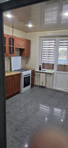 Трехкомнатная квартира на микрарайоне Западный