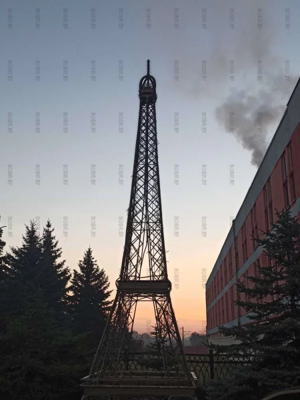 Рассвет в Париже