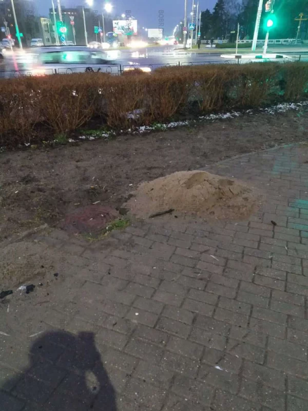 А кому песок?!