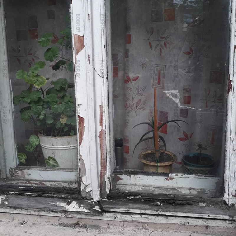 Уставшее окно