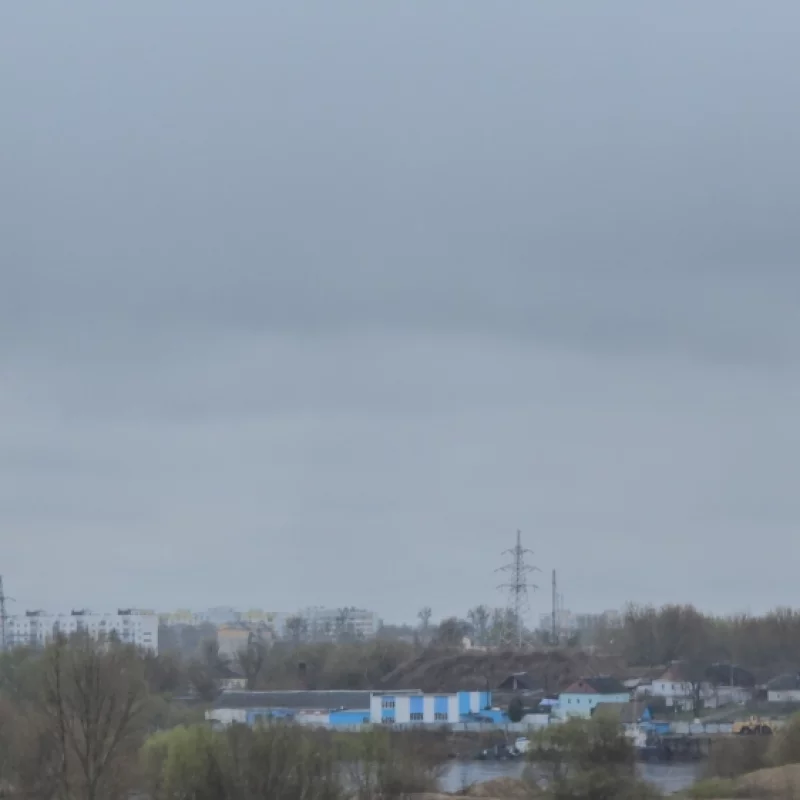 Вид с титовского моста на Бобруйск - Затон и многоэтажки авиагородка, раньше именно на этом месте располагался город Бобруйск