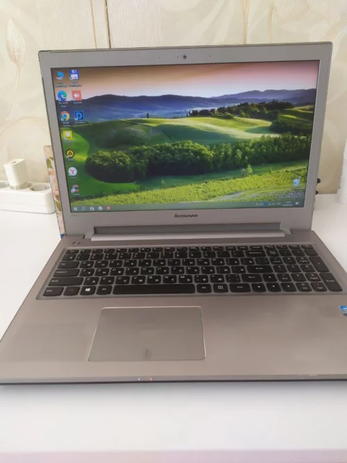 Ноутбук Lenovo