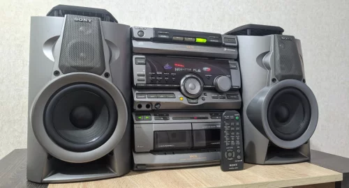 Музыкальный центр Sony RX70