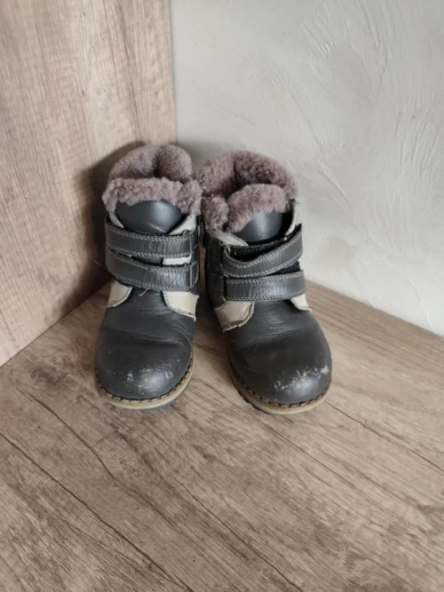 Ботиночки зимние 25 размер