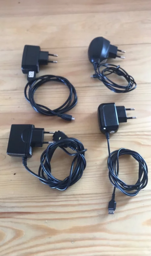 Устройства зарядные для разных моделей